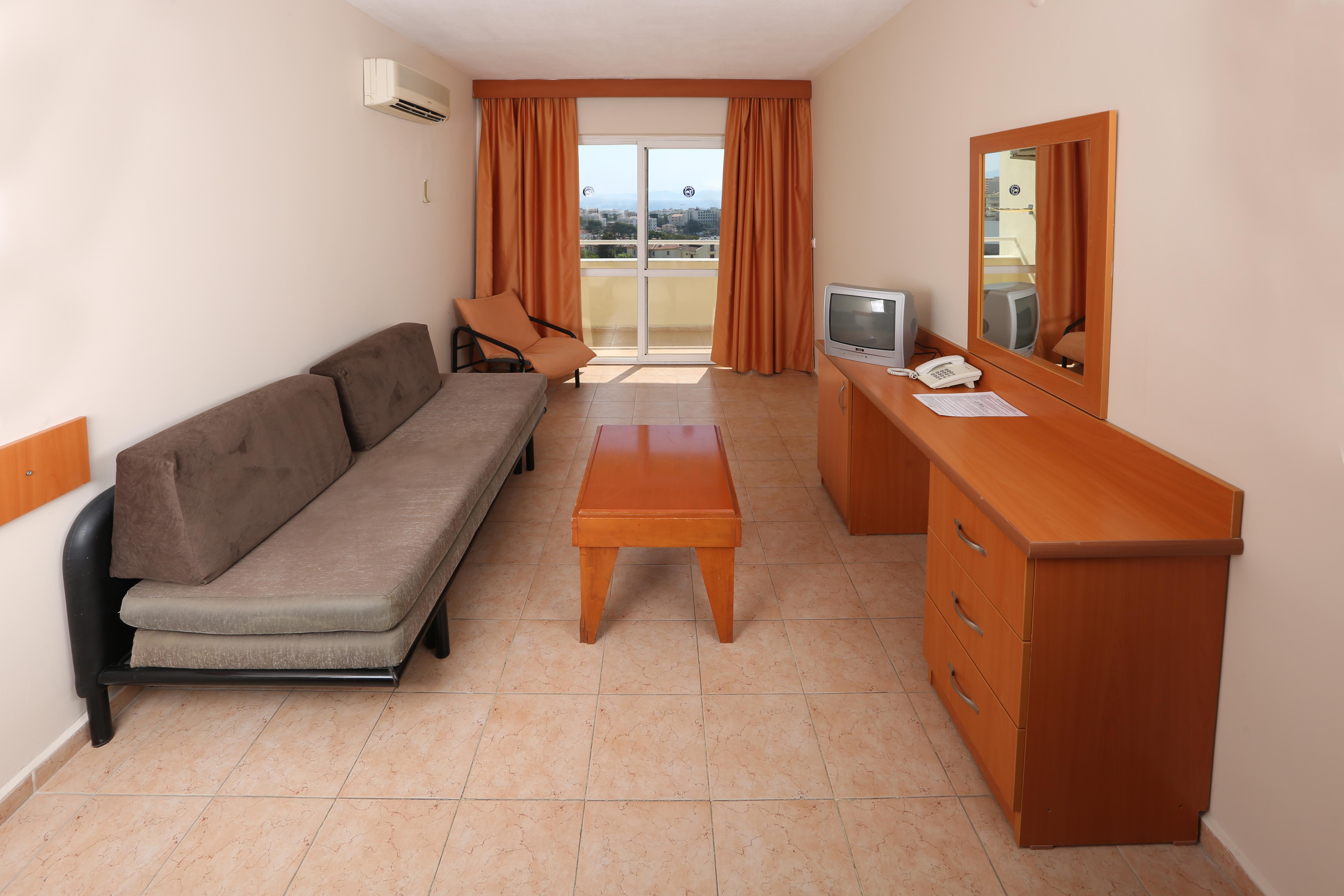 Aparthotel Tuntas Family
