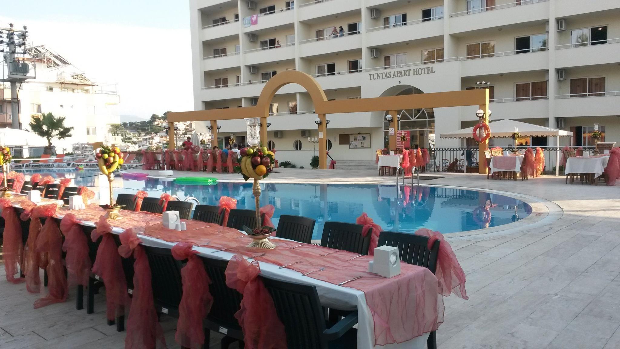 Tuntas Family Aparthotel Kusadasi